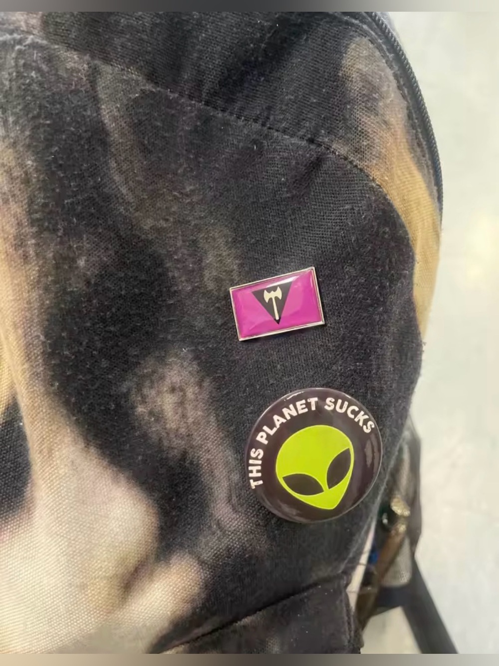 1 LGBTQ+ WLW Lesbian Small Pride Rectangular lesbian Purple & Black labrys Pin - Picture 8 of 14